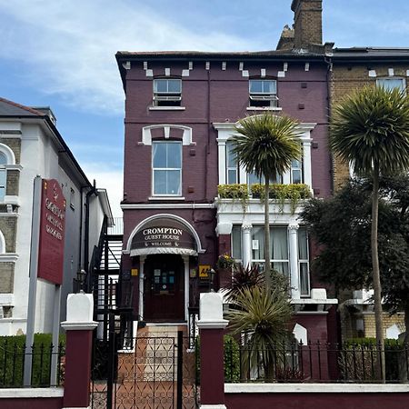 Crompton Guest House Hounslow Exterior photo